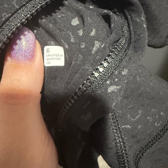 Lululemon Cropped Define Jacket - Leopard Daisy (NWT) - Picture 6 of 6